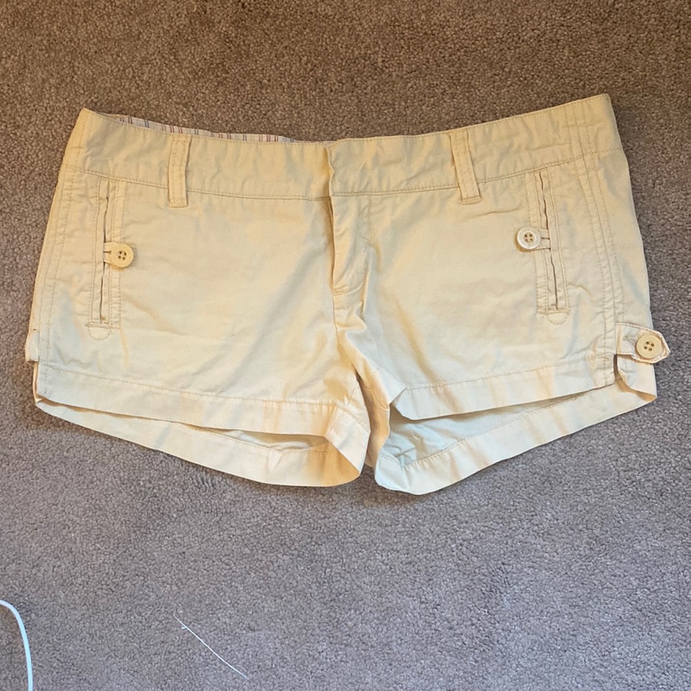 Heritage Pale Yellow Shortie
